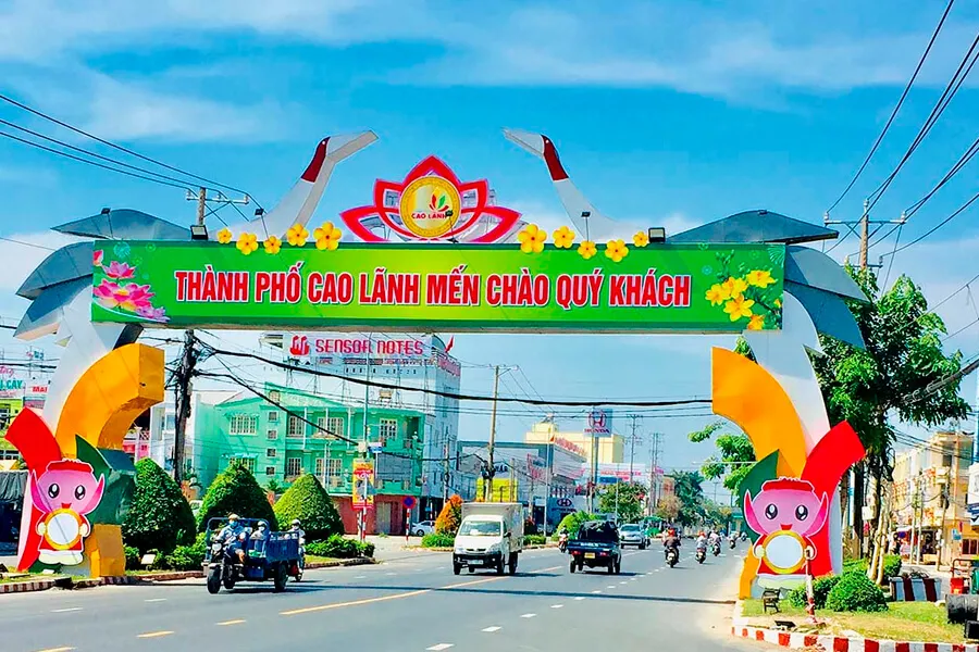 Thành phố Hồ Chí Minh - Cao Lãnh